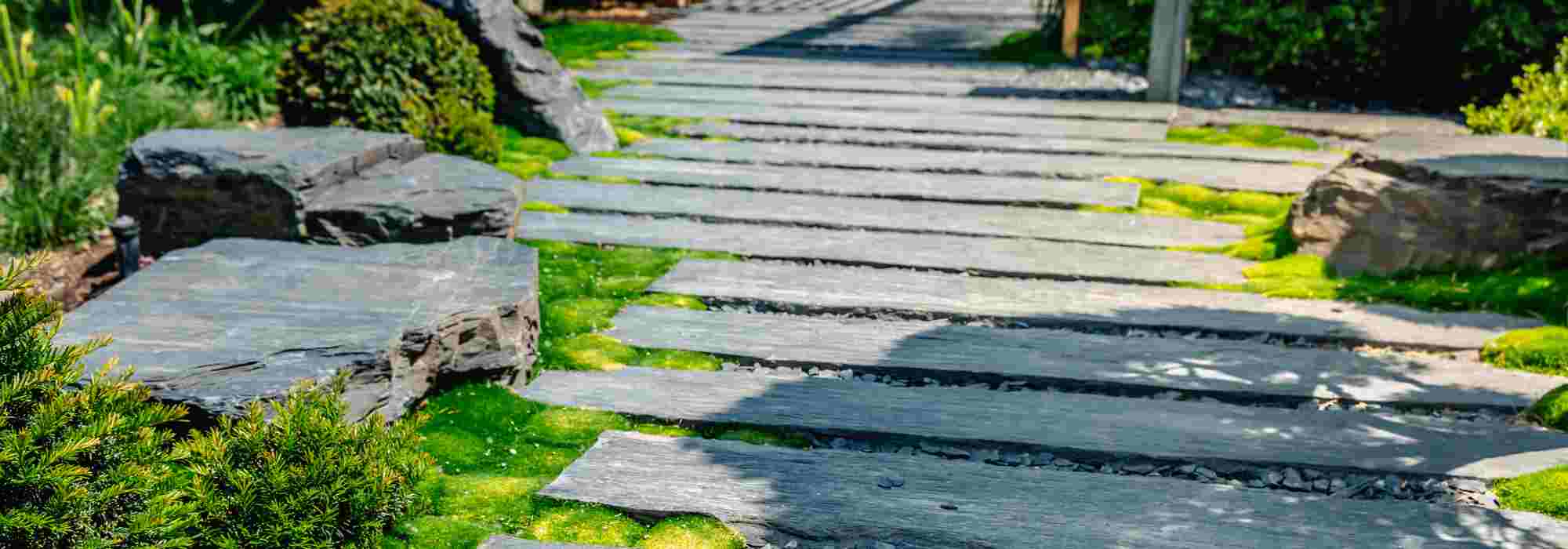 Schiste et ardoise au jardin : idées et inspirations