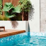 Quelles plantes choisir autour d'une piscine ?