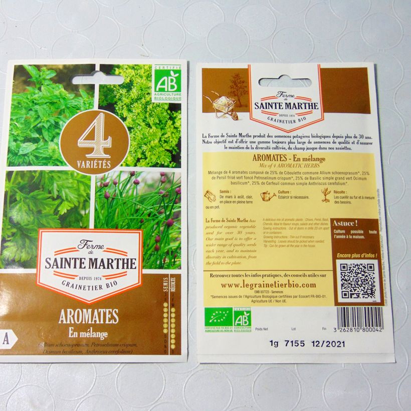 Example of Aromates en mélange (Ciboulette commune - Persil commun 2- Coriandre - Cerfeuil commun) Bio - Ferme de Sainte Marthe le sachet de 600 graines environ as you get
