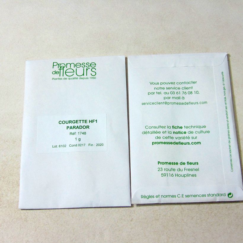 Exemple de spécimen de Courgette Parador F1 jaune - Cucurbita pepo le sachet de +/- 5 ? 8 graines environ (minimum 1g) tel que livré