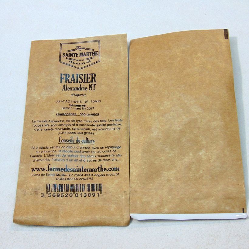 Exemple de spécimen de Fraisier Alexandrie Bio - Ferme de Sainte Marthe le sachet de 500 graines environ tel que livré