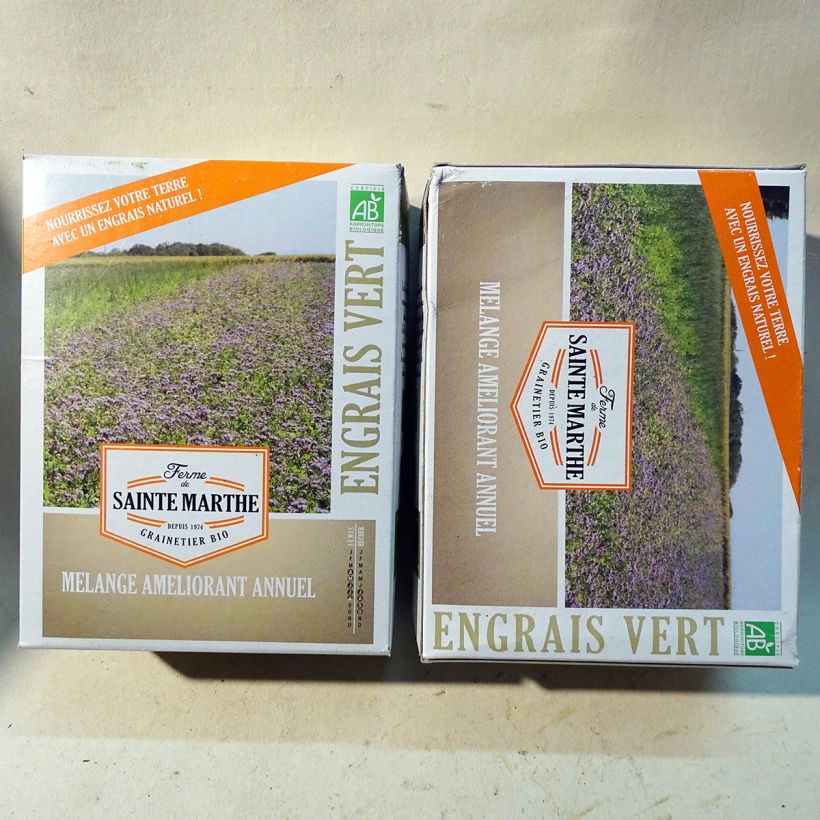 Exemple de spécimen de Mélange améliorant annuel pour 50 m2 Bio - Ferme de Sainte Marthe le sachet de graines de 500 grammes tel que livré