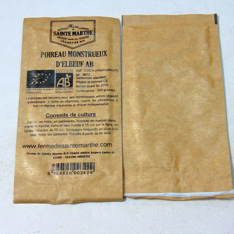 Exemple de spécimen de Poireau Monstrueux d'Elbeuf Bio - Ferme de Sainte Marthe le sachet de 500 graines environ (1g) tel que livré