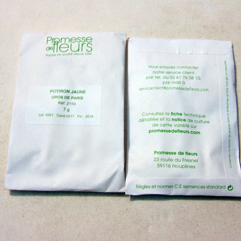 Example of Potiron Jaune Gros de Paris - Cucurbita maxima  le sachet de +/- 20 graines environ (minimum 7g) as you get